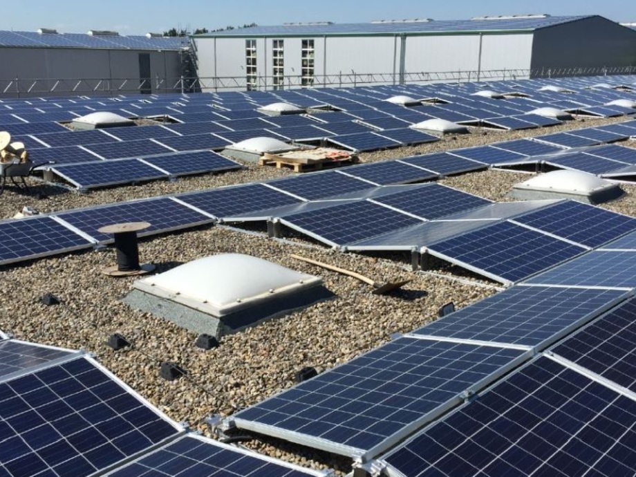 Solar on a online flat roof