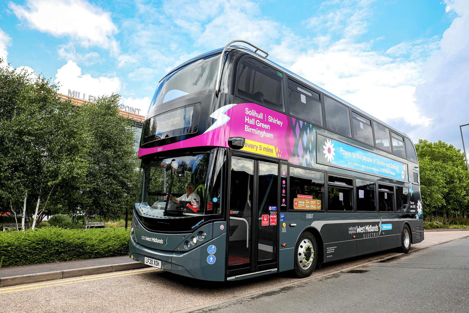 First step towards a zero-emission National Express fleet - pv Europe