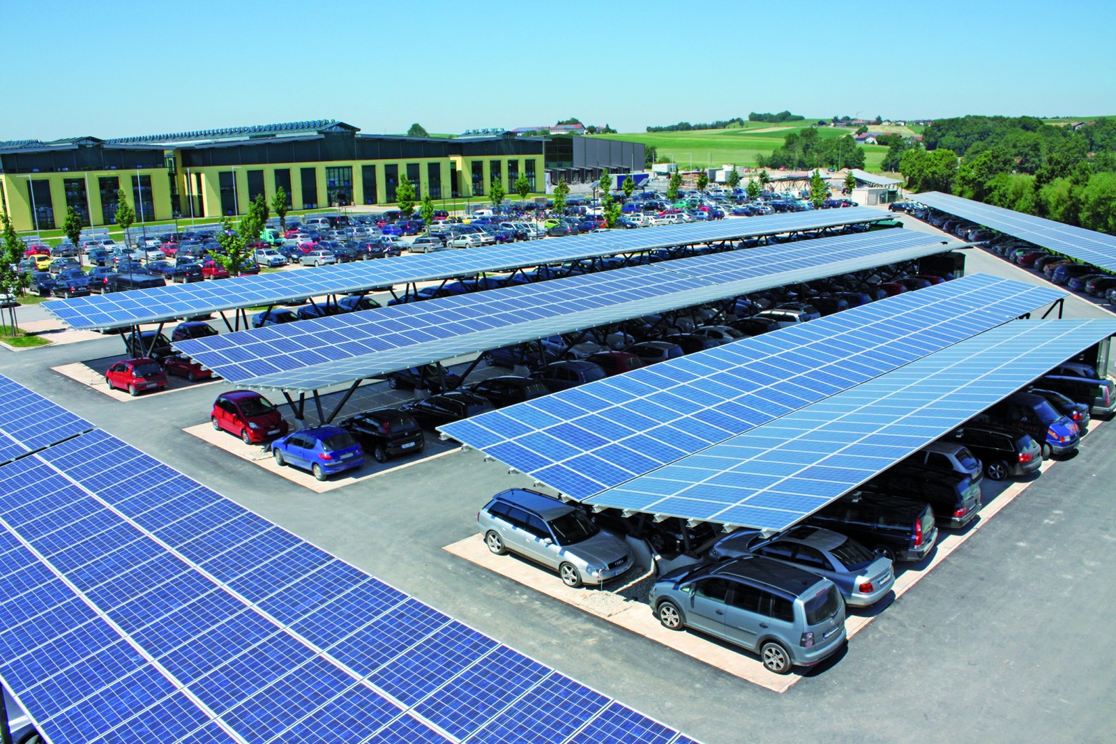 Schletter's park@sol: Modular solar carport for electric cars