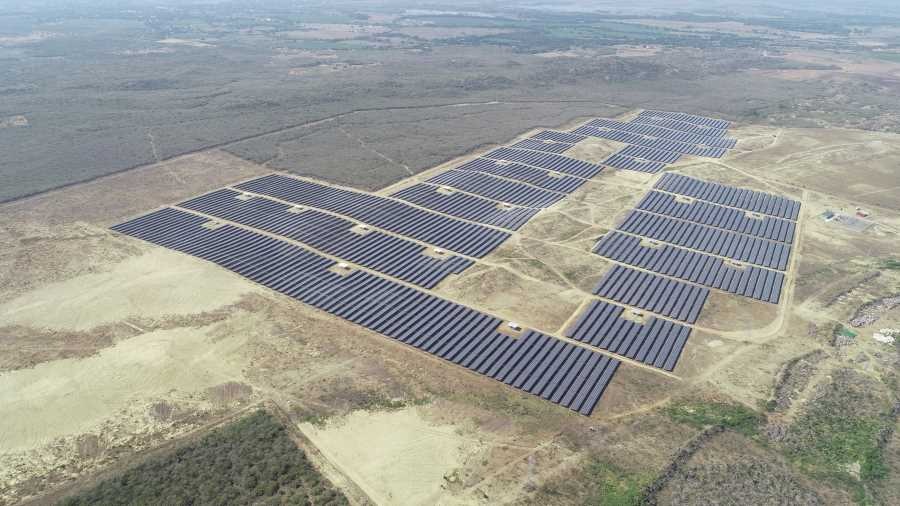 F&S Solar/Lapp - Dominican Republik: A picture-perfect solar park