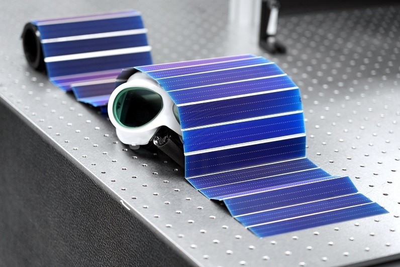 Solar Technology: - Fraunhofer ISE Shows Flexible Solar Cells Without ...