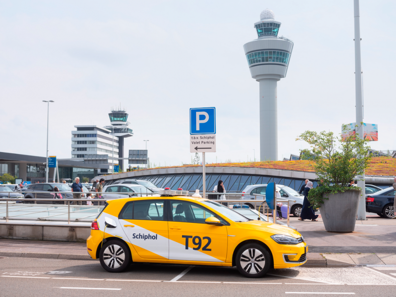 Electric mobility Ten thousand new charging stations for Dutch airports