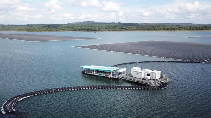 The PV floating plant is located on the surface of a dam in the northeast province of Ubon Ratchathani/Thailand. - © Sungrow
