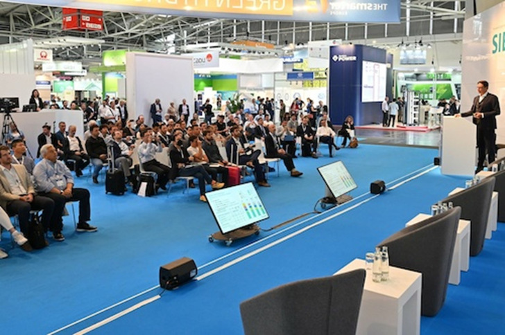 The smarter E Forum: Manufacturers, users and associations share their practical knowledge about big topics such as smart grids and prosuming on all three exhibition days ot the Smarter E Europe from June 19-21, 2024, in Munich. - © Solar Promotion
