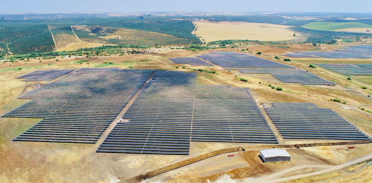 Solar park Almodóvar in Andalusia. - © BayWa r.e.