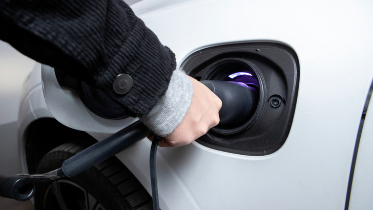 The charging stations are being built in two provinces in South Holland. - © Vattenfall The charging stations are being built in two provinces in South Holland.