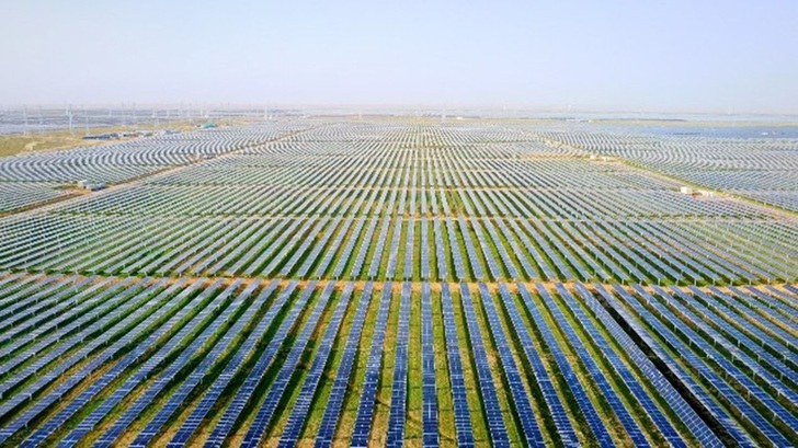 China: - World`s largest PV plant grid connected - pv Europe
