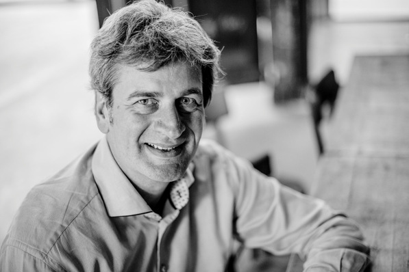 © Margriet Fotografie As owner of European Solar Gerard Scheper has delivered numerous projects in The Netherlands and neighbouring countries. In his role as independent solar strategist Gerard publishes the World of Solar industry reference reports.