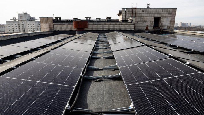 © ФотоThe The solar rooftop installation on the Kyiv Regional Perinatal Center.
