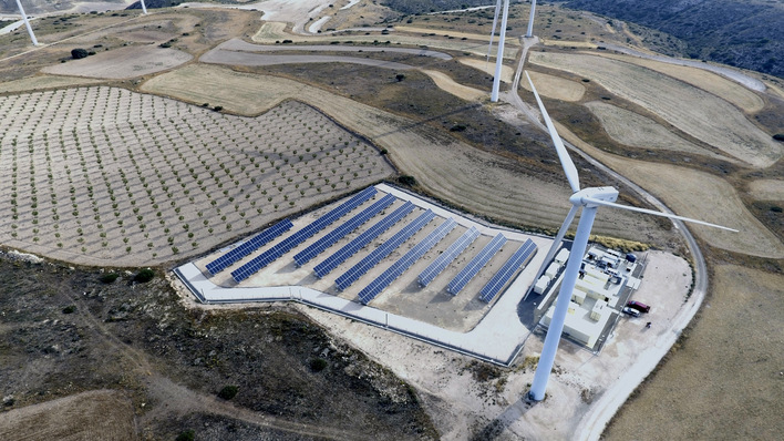© Siemens Gamesa The La Plana hybrid pilot plant near Zaragoza, Spain.