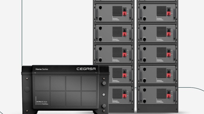 © Cegasa Black in business – the E/Xpand HV module and E/Bick LV home battery
