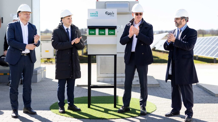 © Green Genius Opening of the hybrid solar battery park for Carlsberg Brewery in Lithuania.