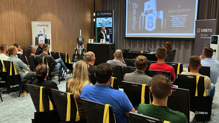 © Myenergi Rapt attention from Polish installers training in Pabianice on 5 June 2025.