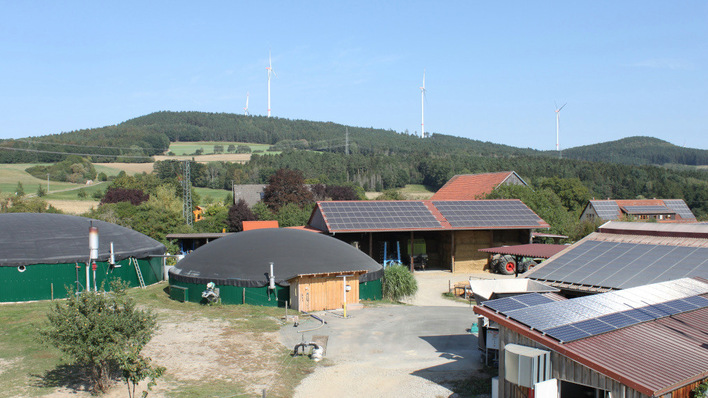 © IBC Solar At this Bavarian farm, farmer Johannes Steuer combines his biogas prduction with ample rooftop PV.