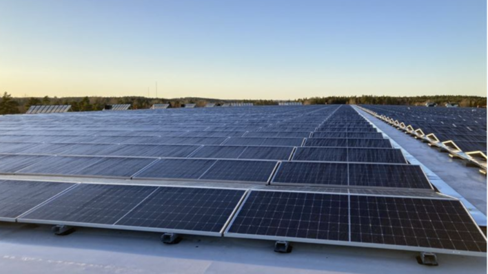 © Axfood Solar rooftops also present specific fire risks that require enhanced safety standards.